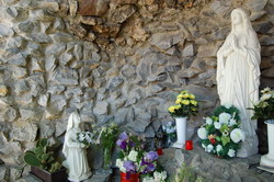 Lourdes-i barlang